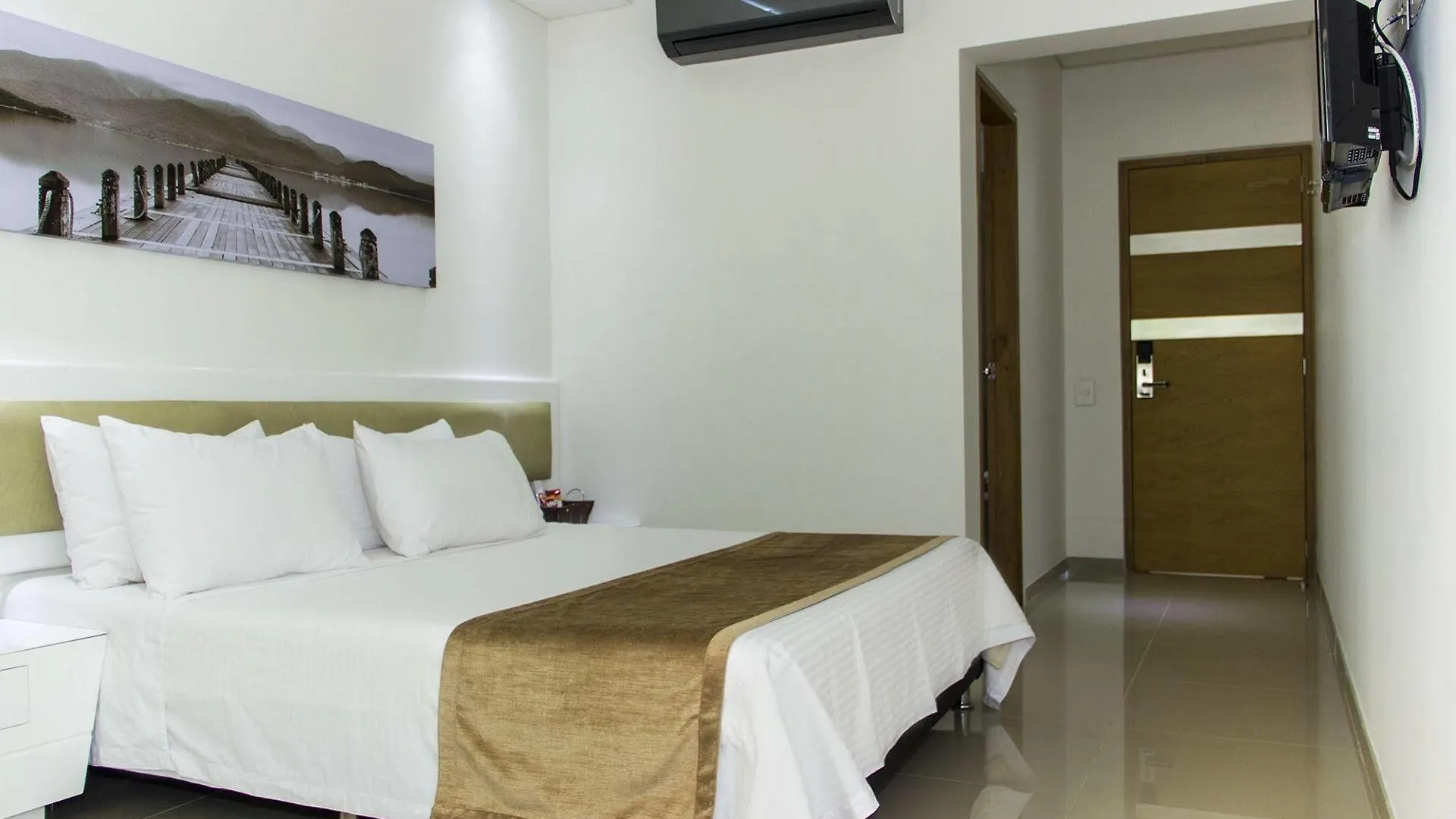 Hotel Zona A Medellin 3*,